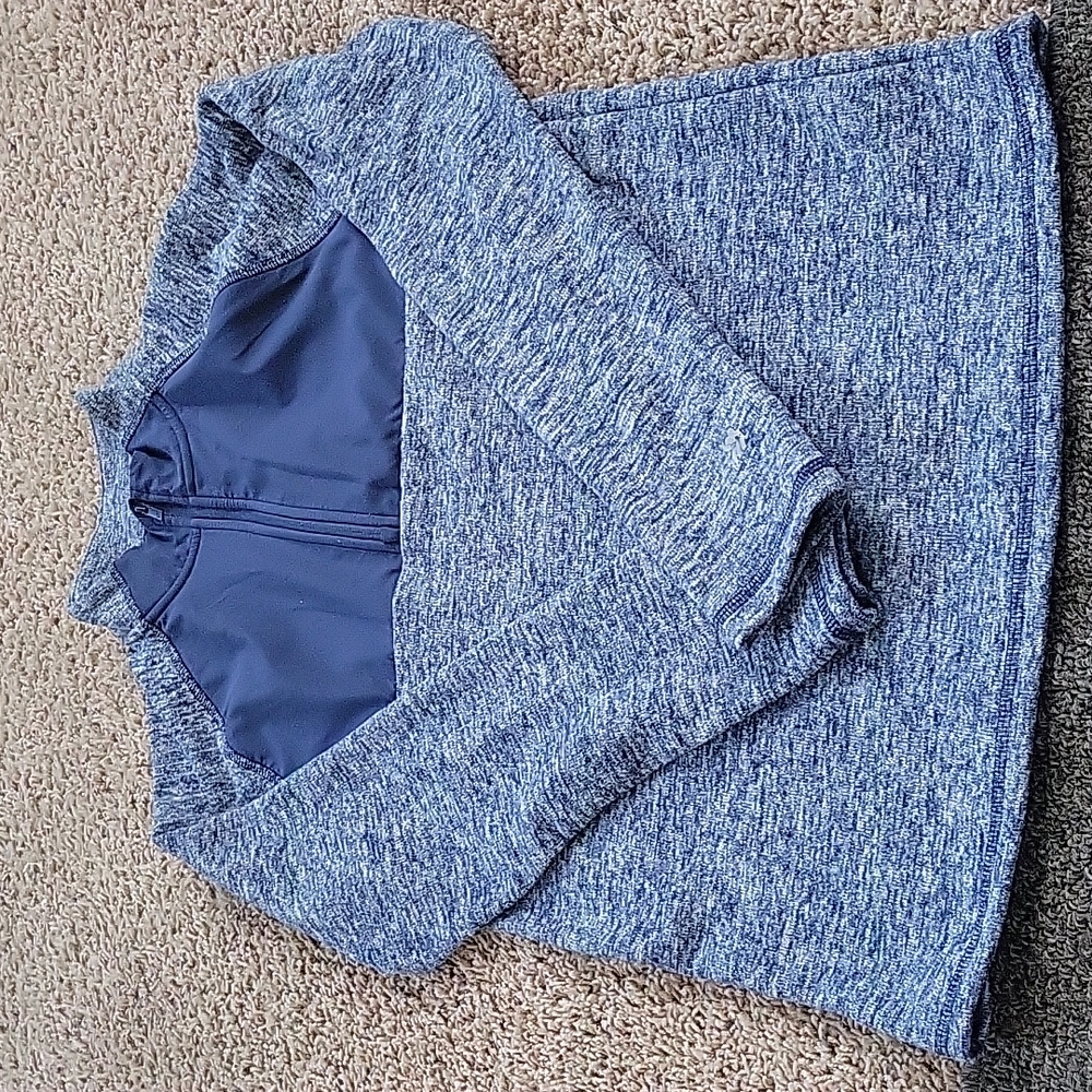 Active sweatshirt